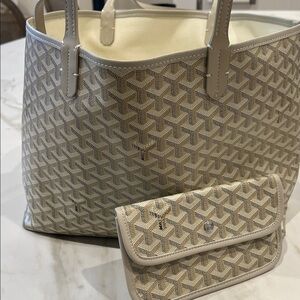 Ivory and Taupe Tote with Pouch, medium size.